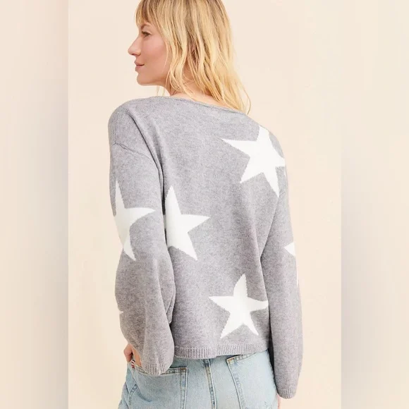 0199 - Stellah Gray and White Star Sweater - Picture 2 of 8